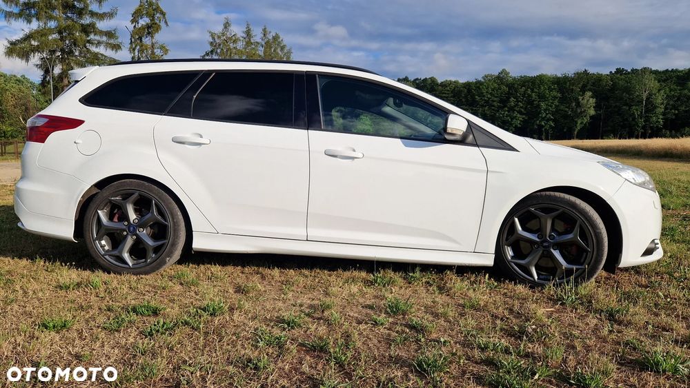 Ford Focus ST2 - 4