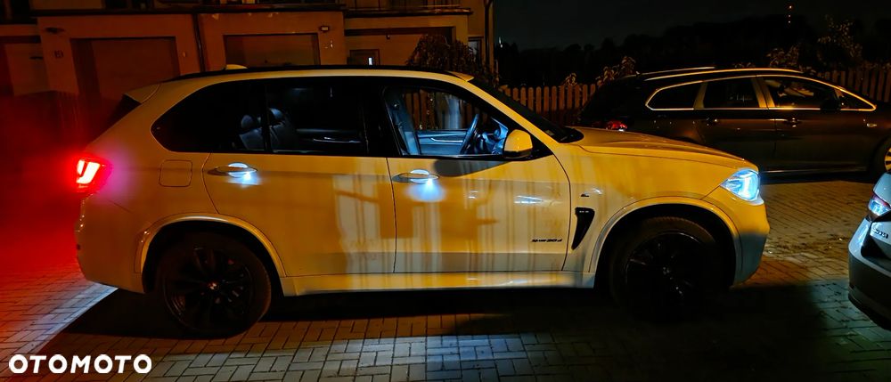 BMW X5 xDrive30d - 26