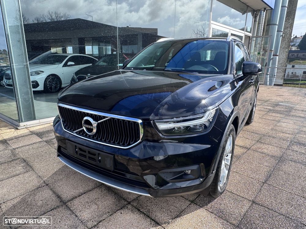 Volvo XC 40 1.5 T3 Momentum - 2