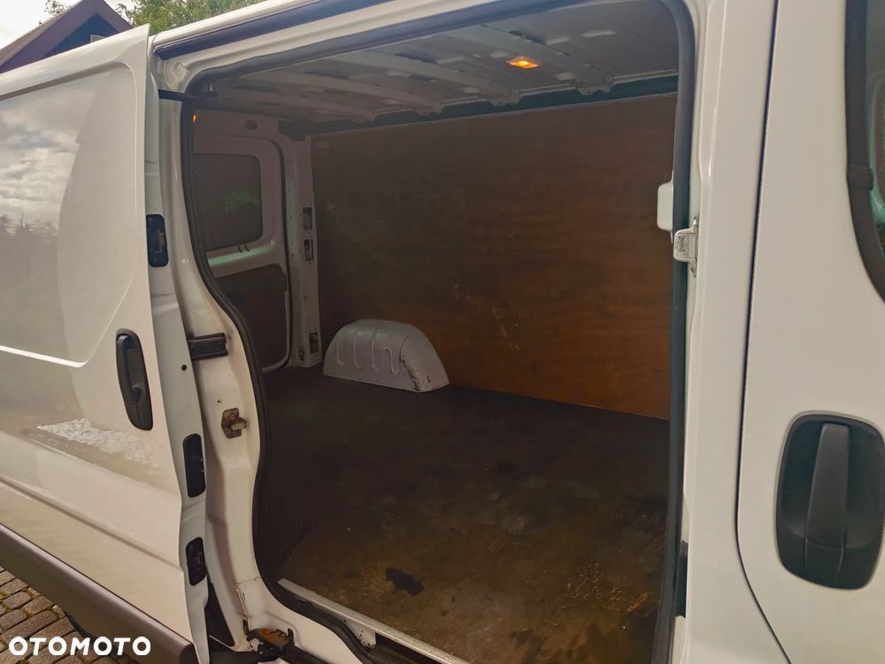 Opel Vivaro - 19