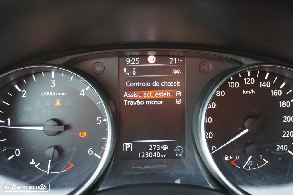 Nissan Qashqai 1.6 dCi Xtronic N-Connecta - 44