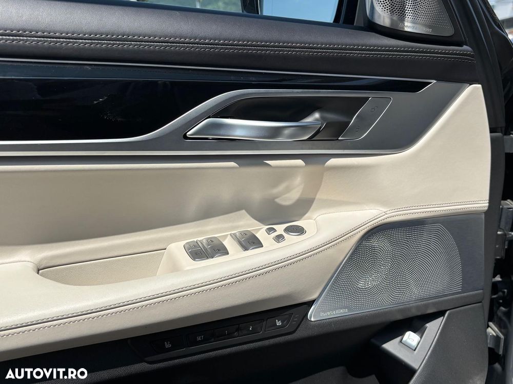 BMW Seria 7 750i xDrive - 23