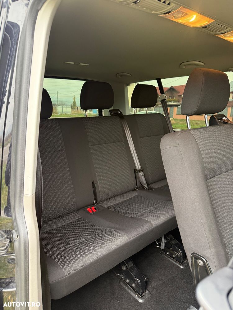 Volkswagen Caravelle LR Comfortline - 12