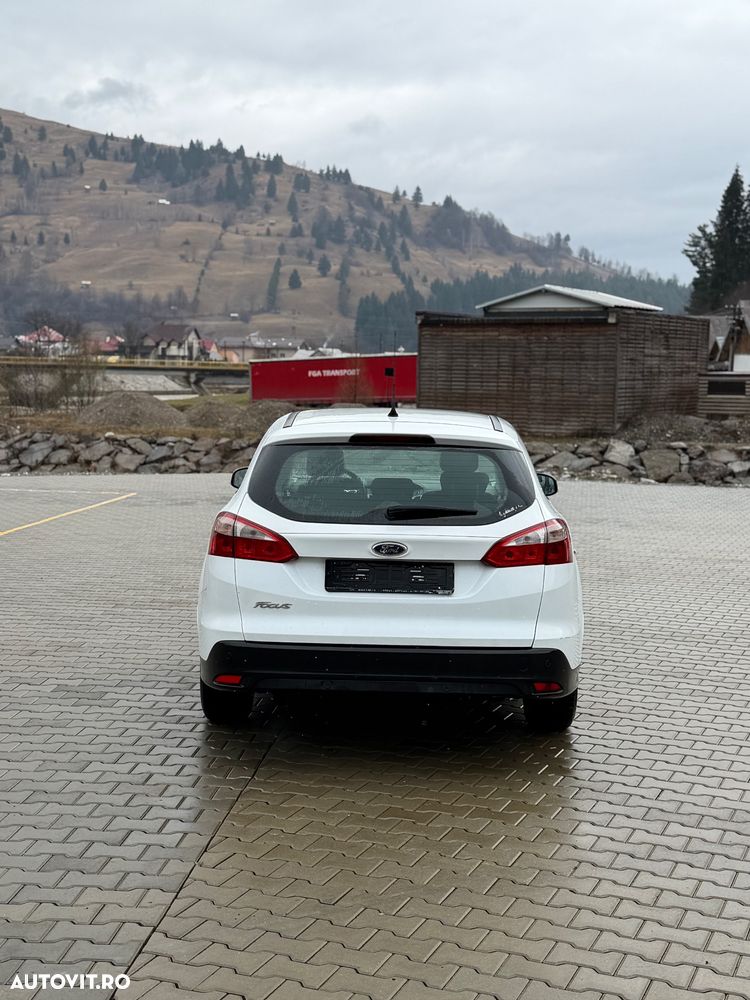 Ford Focus 1.6 TDCI DPF Start-Stopp-System Business - 8