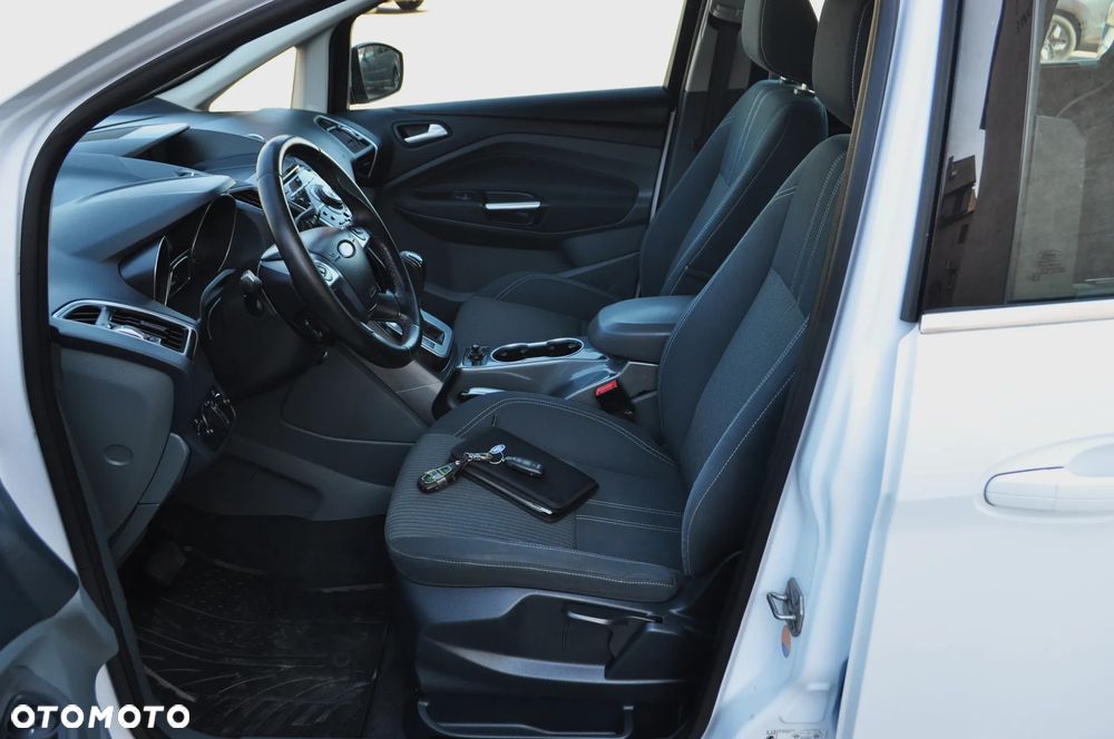 Ford Grand C-MAX 2.0 TDCi Titanium - 24