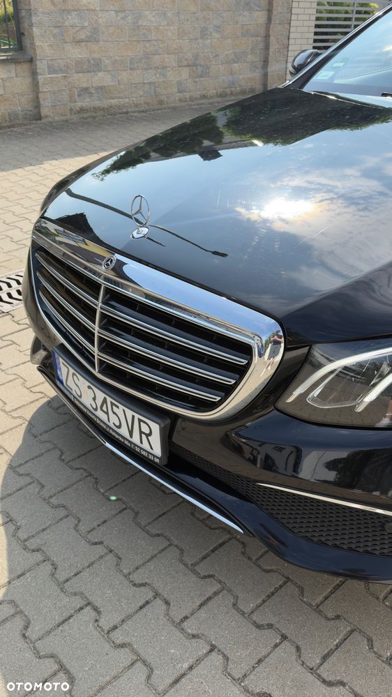 Mercedes-Benz Klasa E 200 4-Matic 9G-TRONIC - 4