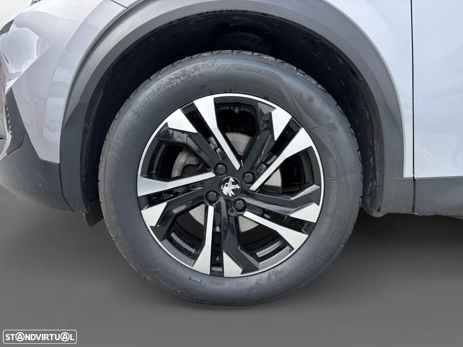 Peugeot 2008 1.2 PureTech Allure Pack - 16