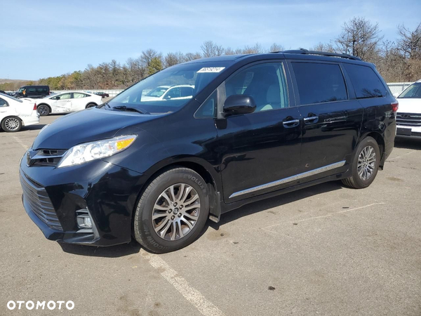 Toyota Sienna