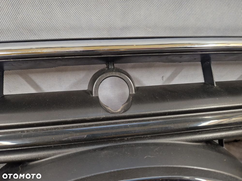 Ford Transit Mk8 Lift Atrapa Grill LMC - 8