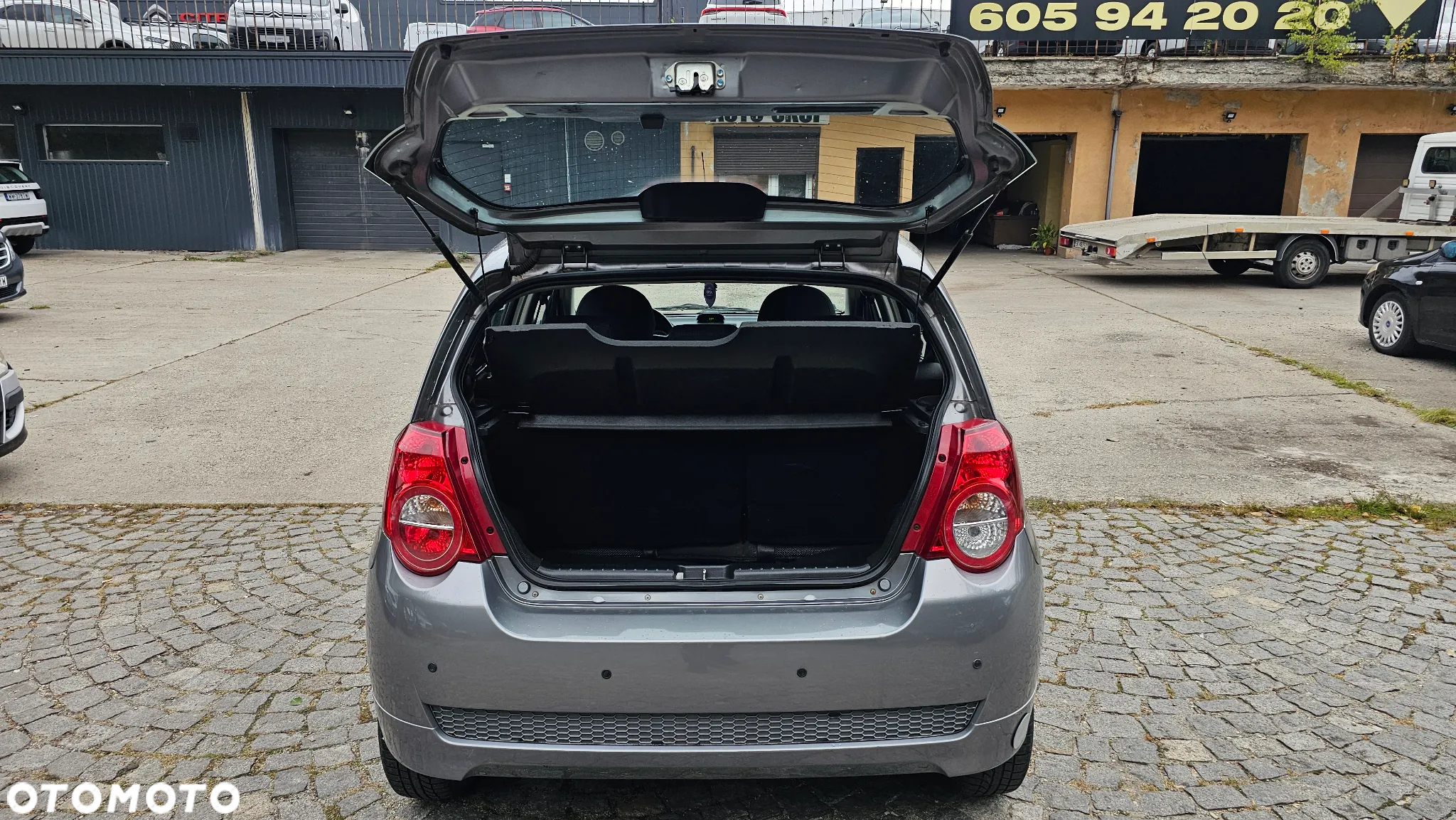 Chevrolet Aveo 1.2 16V Base - 12