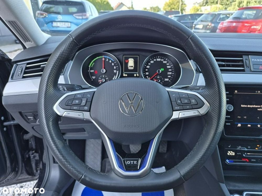 Volkswagen Passat - 27