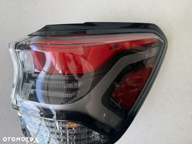 LAMPA PRAWA SUBARU FORESTER VI 25-26 84201SL00A - 8