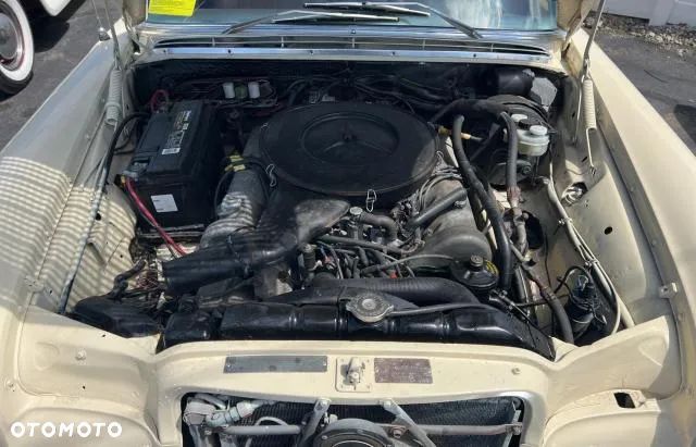 Mercedes-Benz 280 - 7