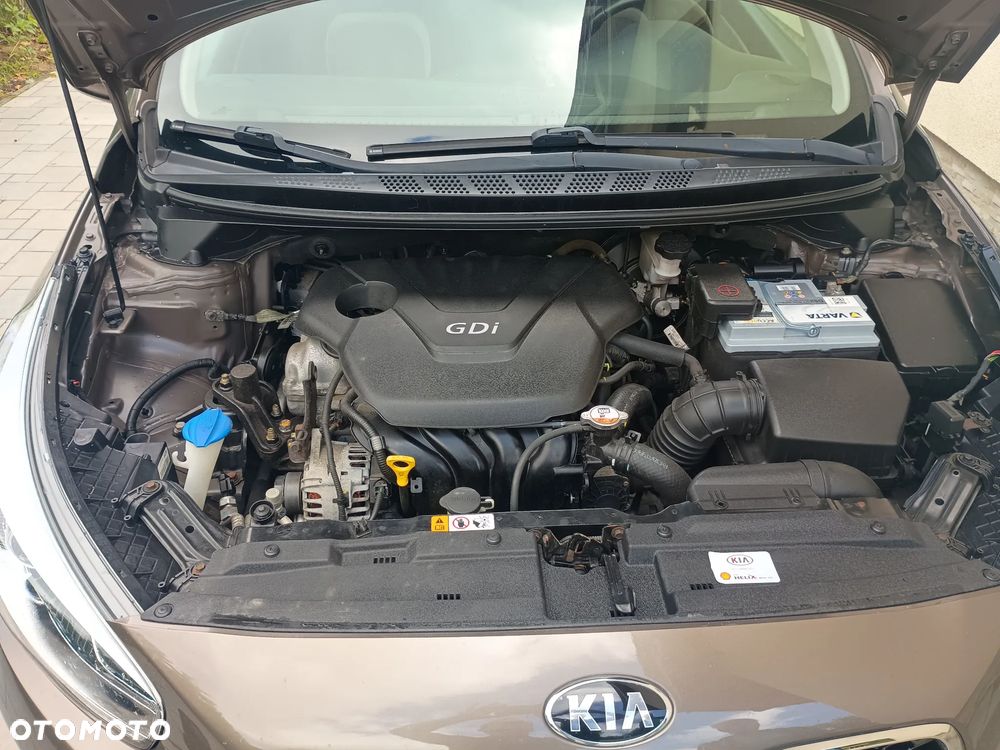 Kia Ceed - 13