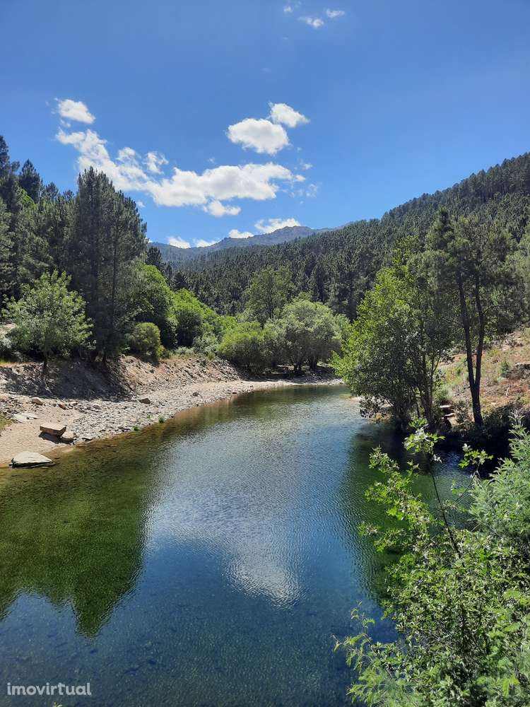 Casa para renovar em Aldeia na Serra da Estrela - Grande imagem: 5/48