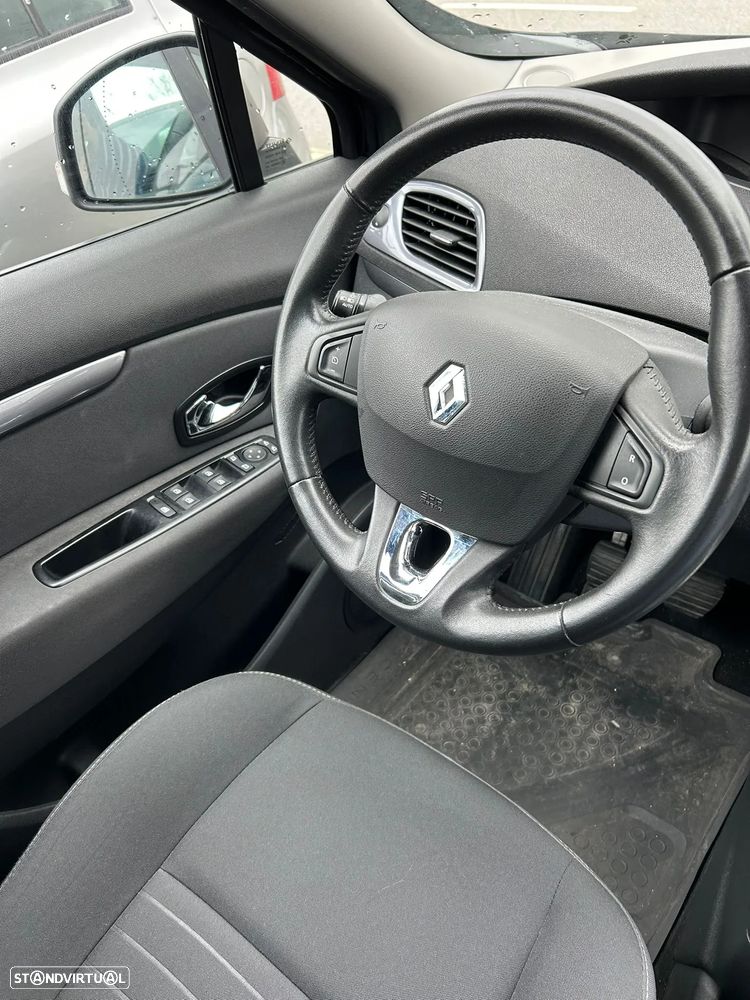 Renault Mégane Scénic - 7