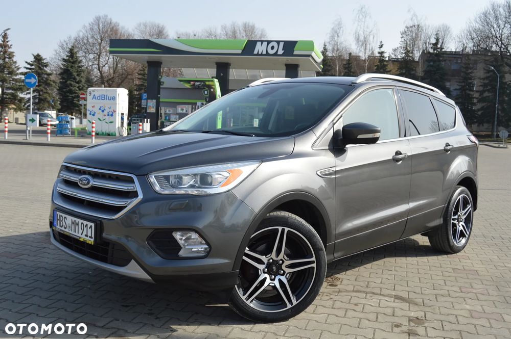 Ford Kuga 1.5 EcoBoost 2x4 Titanium - 9