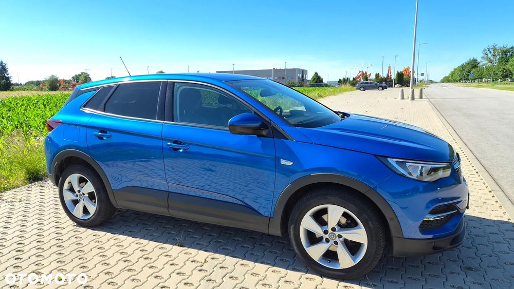 Opel Grandland X 1.2 T GPF Design&Tech S&S - 13