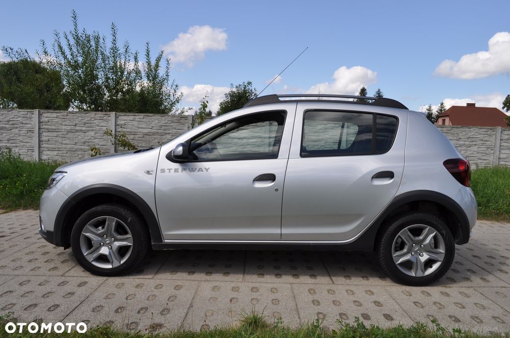 Dacia Sandero 0.9 TCe SL Celebration S&S EU6 - 6