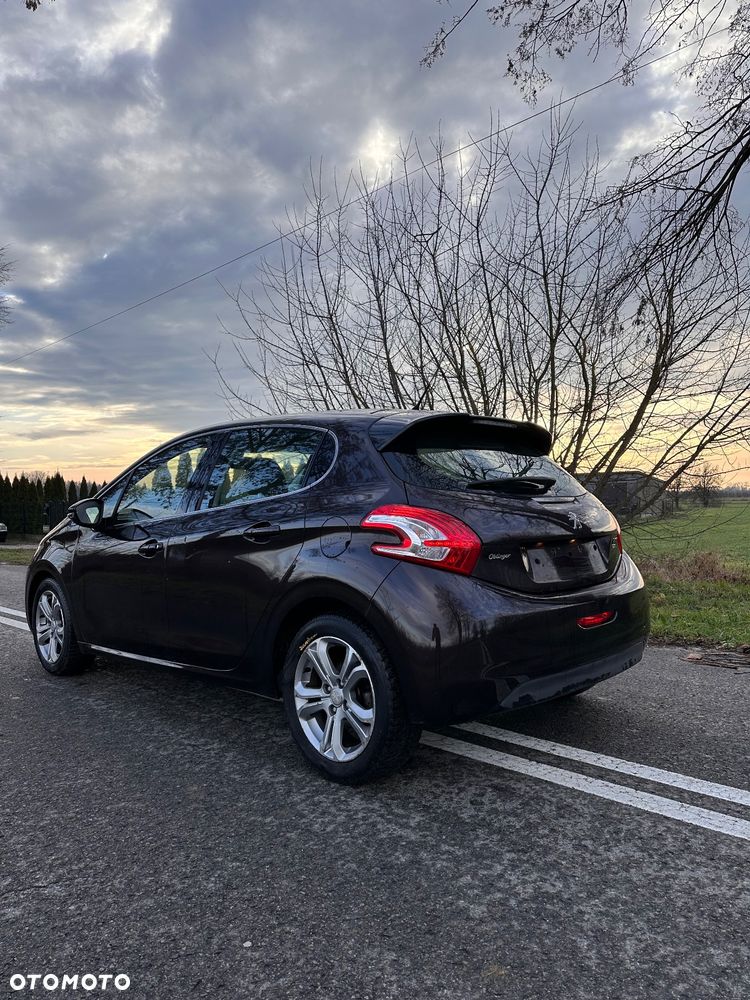 Peugeot 208 e-HDi FAP 92 Stop&Start Allure - 5