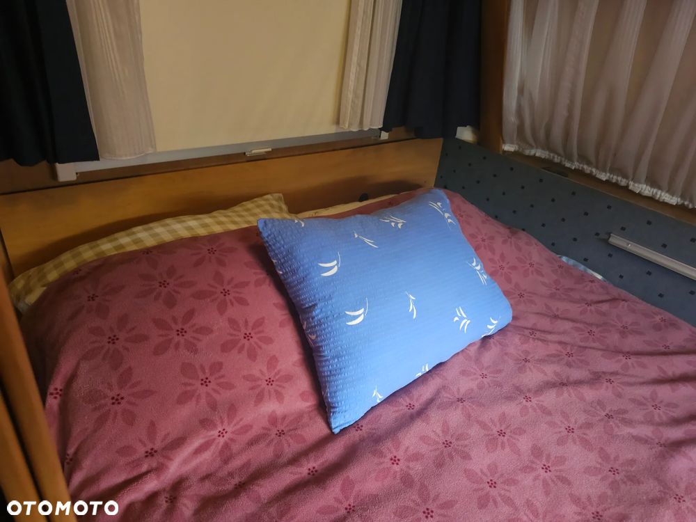 Hymer-Eriba Nova Swing 462A - 39