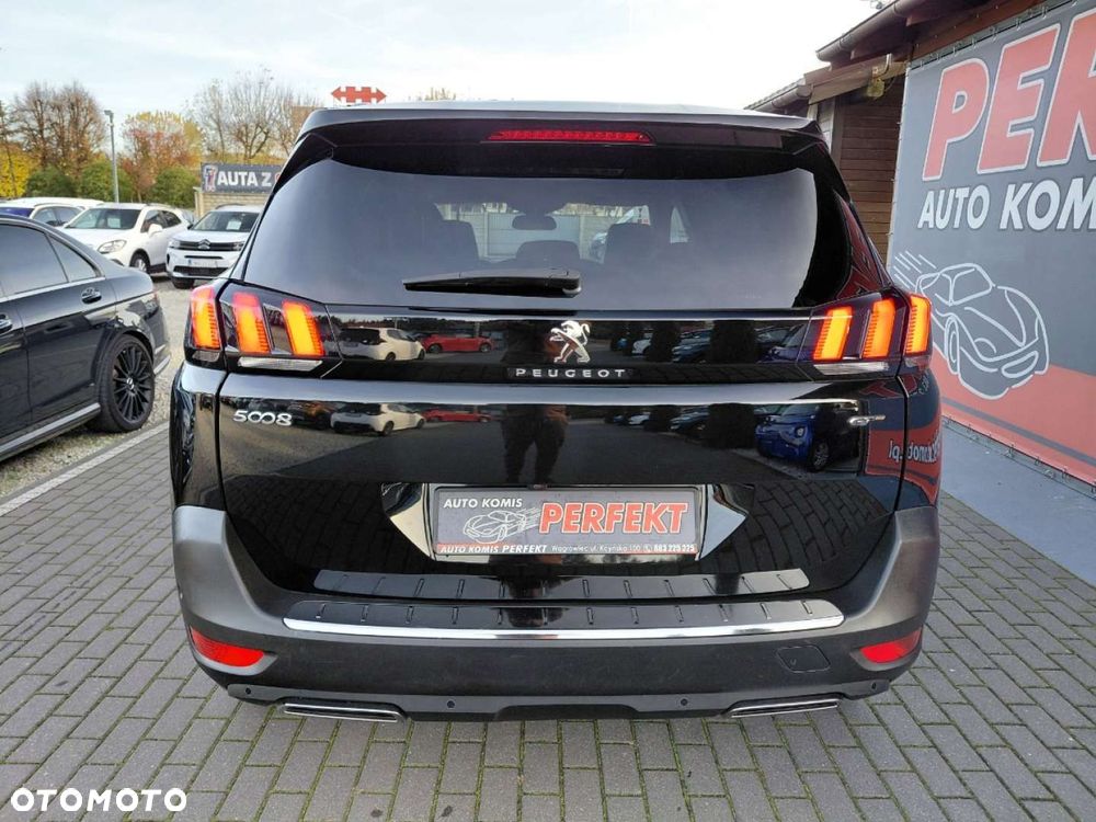 Peugeot 5008 - 7
