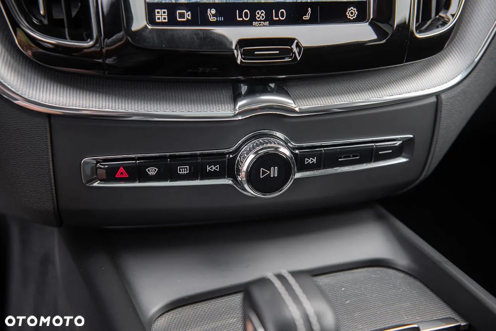 Volvo XC 60 B5 D AWD Geartronic RDesign - 29