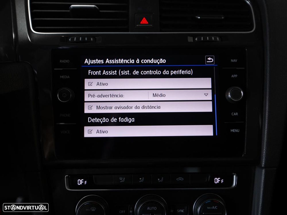 VW Golf Variant - 24