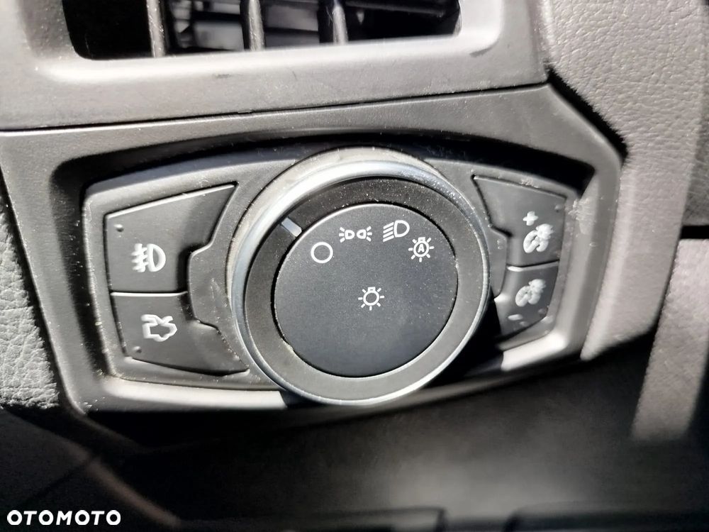 Ford Focus - 24