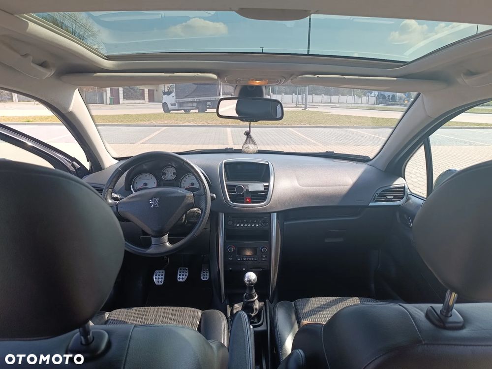 Peugeot 207 1.6 HDi Trendy Euro5 - 14