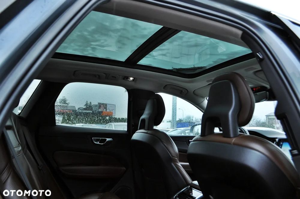 Volvo XC 60 D5 AWD Inscription - 29