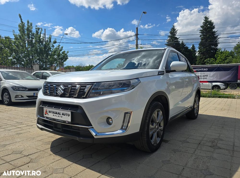 Suzuki Vitara 1.4 Boosterjet AllGrip MHEV Passion - 2