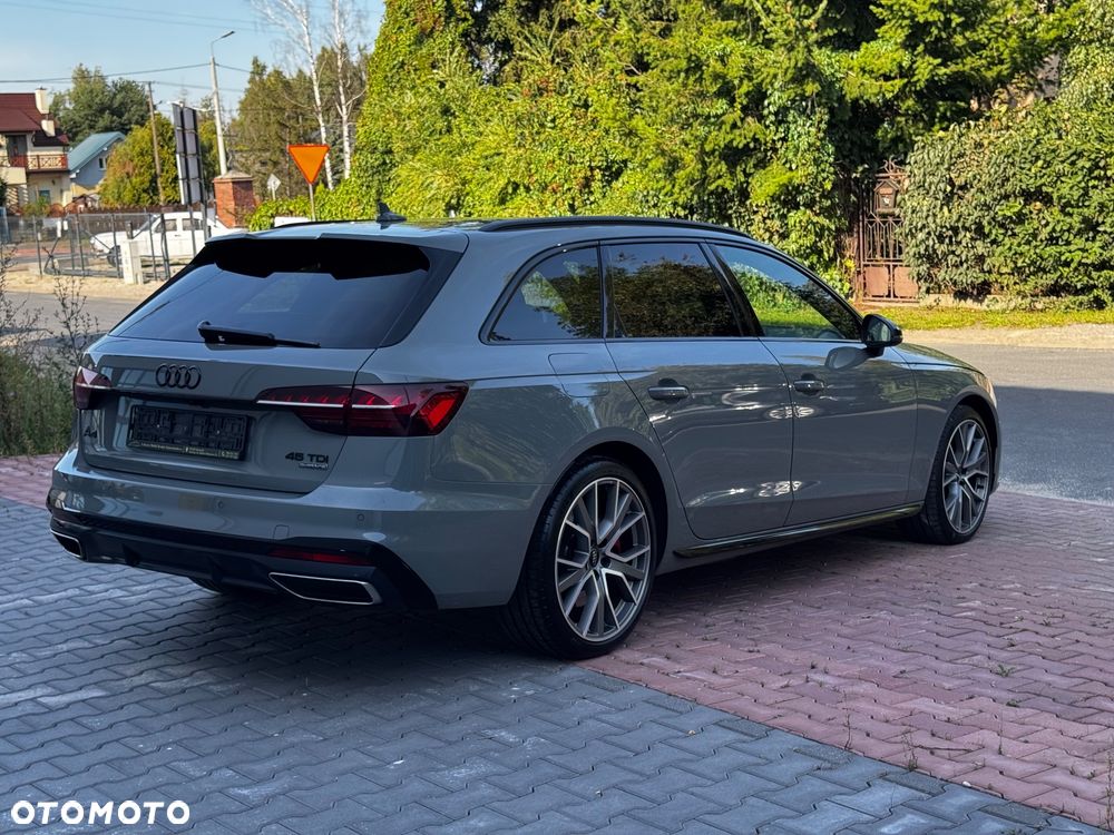 Audi A4 Avant 45 TDI quattro tiptronic S line - 13