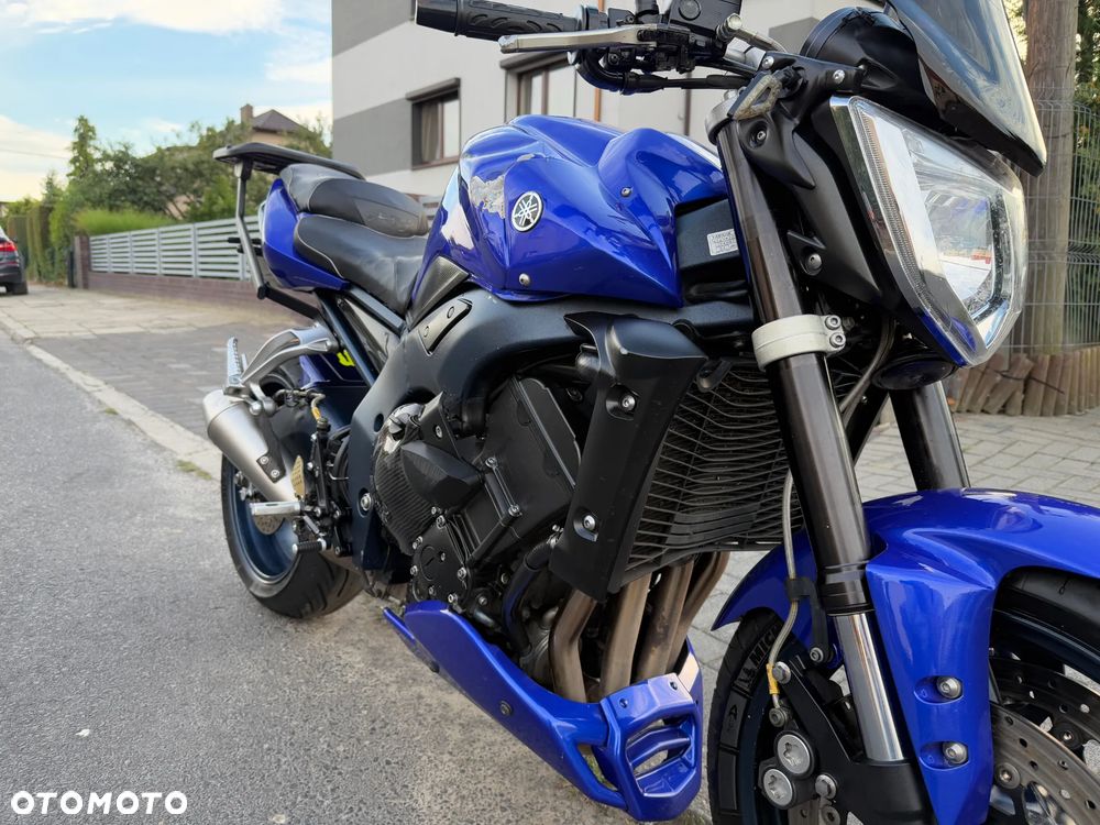 Yamaha FZ - 21