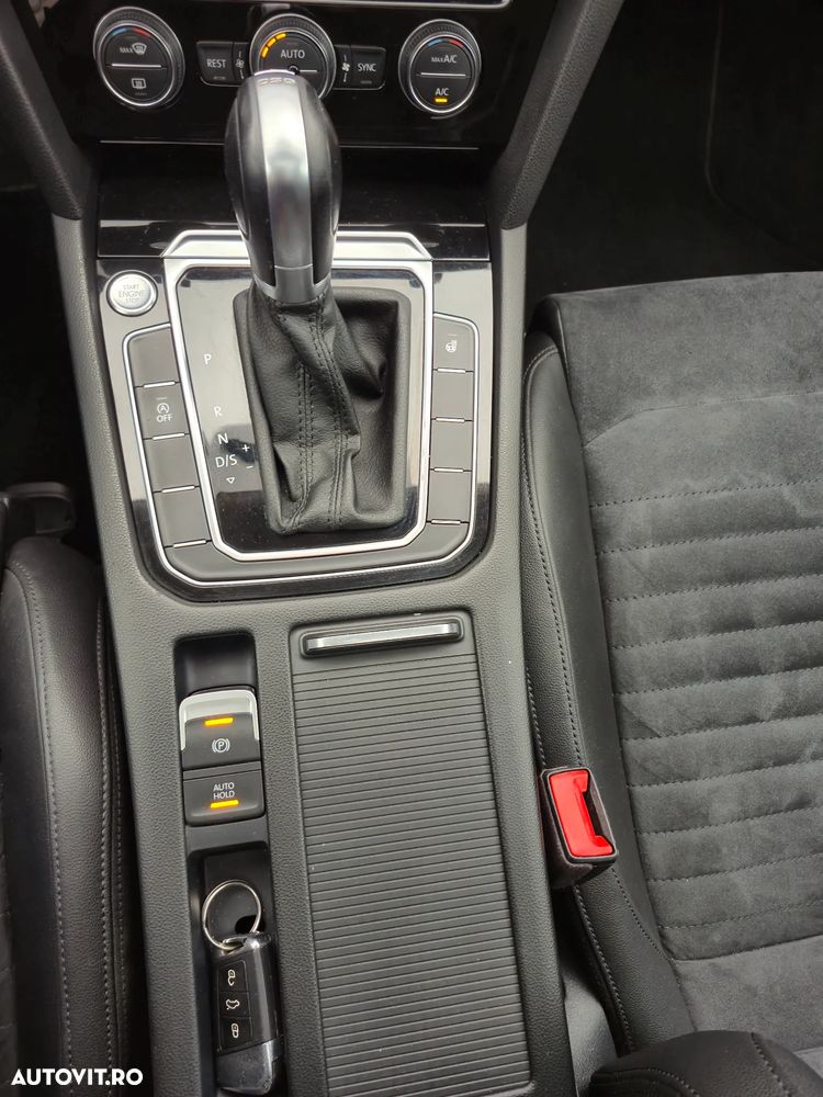 Volkswagen Passat 1.4 TSI ACT (BMT) DSG Highline - 25