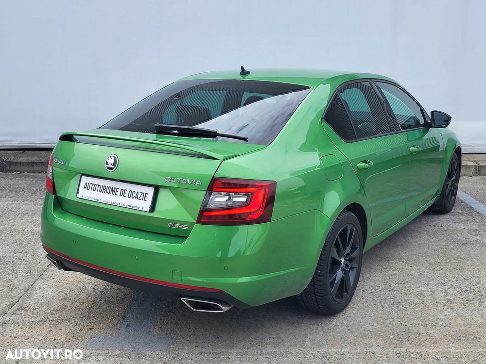 Skoda Octavia 2.0 TSI DSG RS - 6