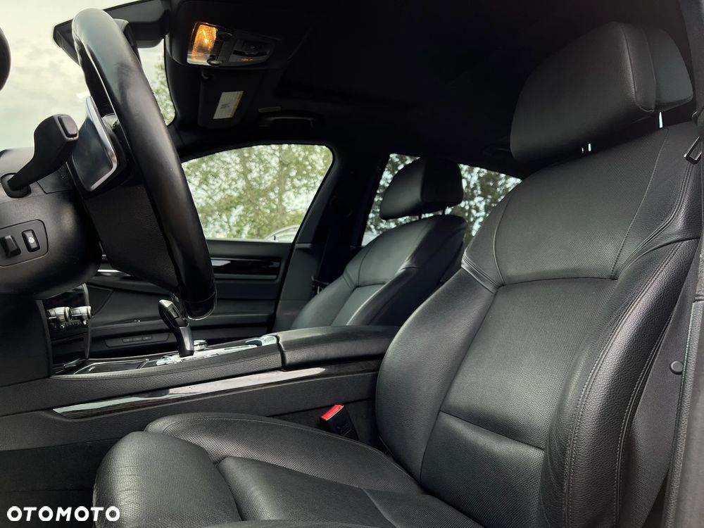 BMW Seria 7 - 15