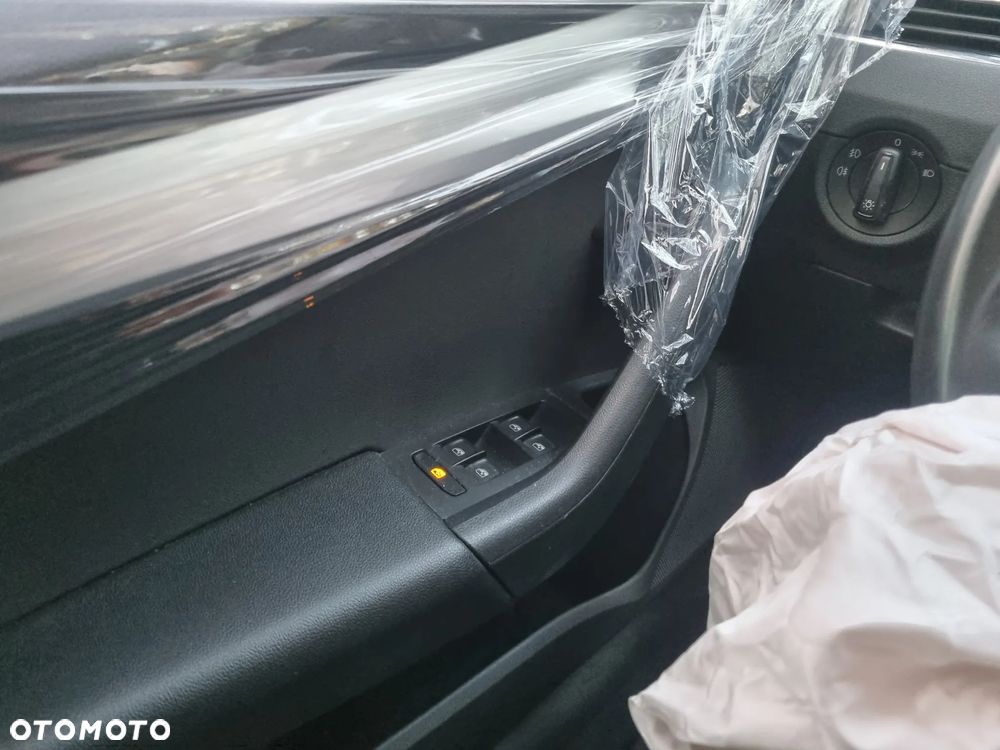 Skoda Octavia 1.6 TDI Premium Edition - 10