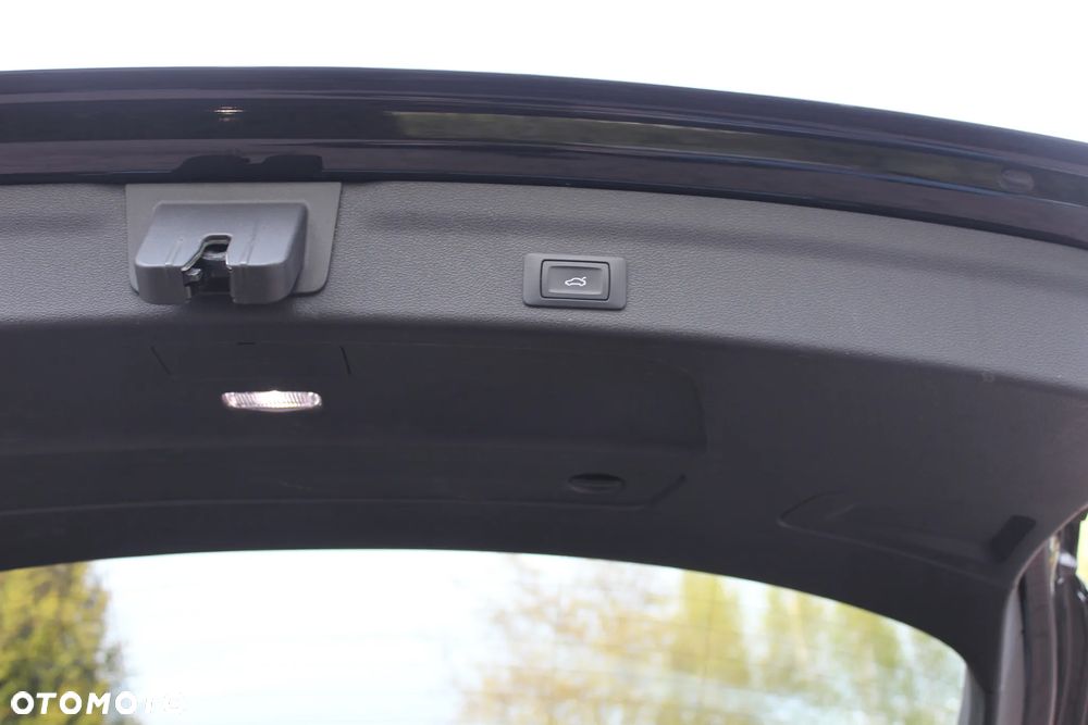 Audi A6 Avant 40 TDI quattro S tronic S line - 9