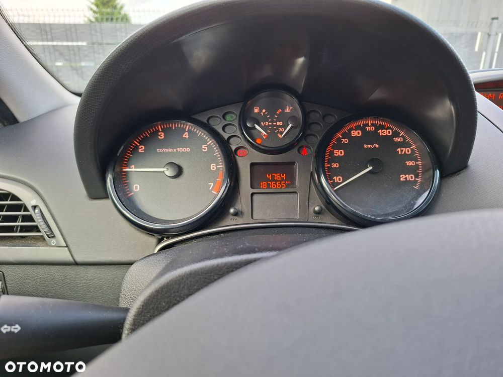 Peugeot 207 1.4 Trendy - 11