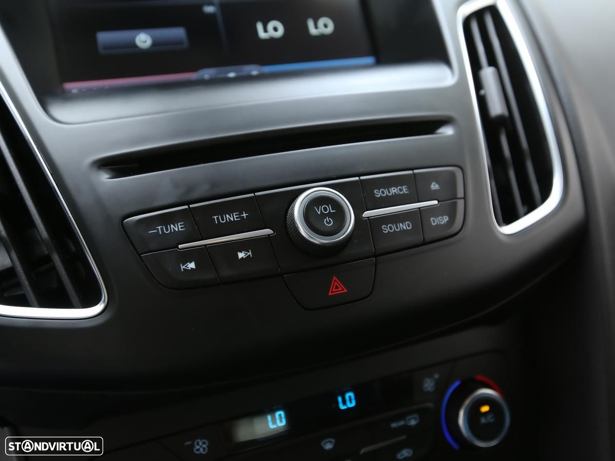Ford Focus - 18