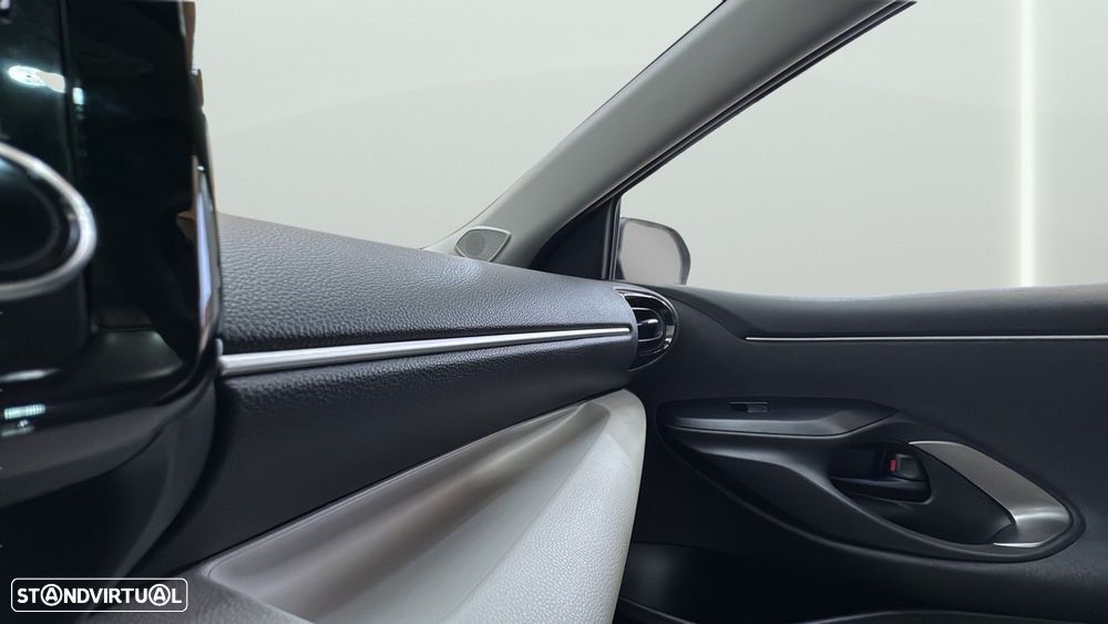 Toyota Yaris 1.5 HDF Luxury - 12