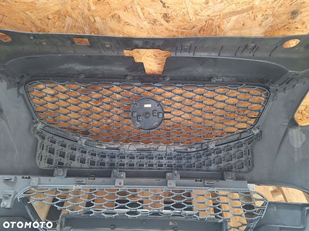 ssangyong korando III 2010- grill atrapa w zderzak orginal - 4