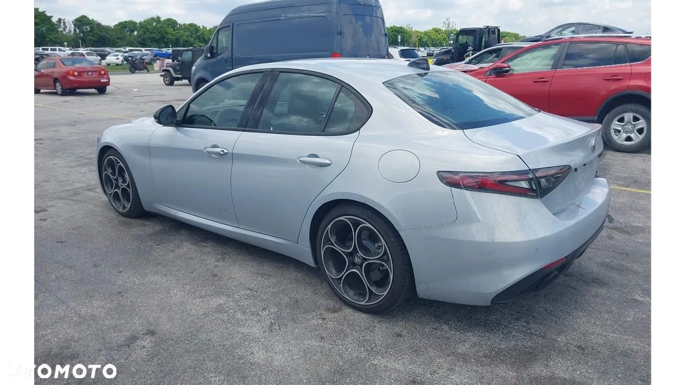 Alfa Romeo Giulia 2.0 Turbo Veloce - 2