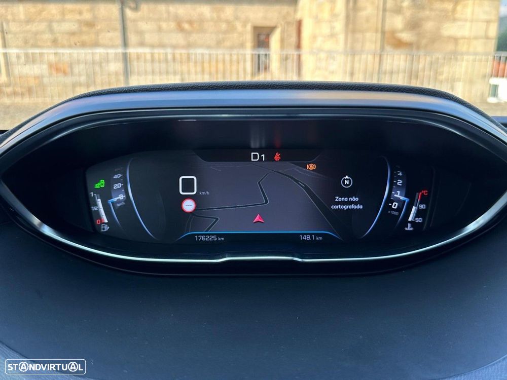 Peugeot 3008 BlueHDi 130 Stop & Start EAT8 Crossway - 43