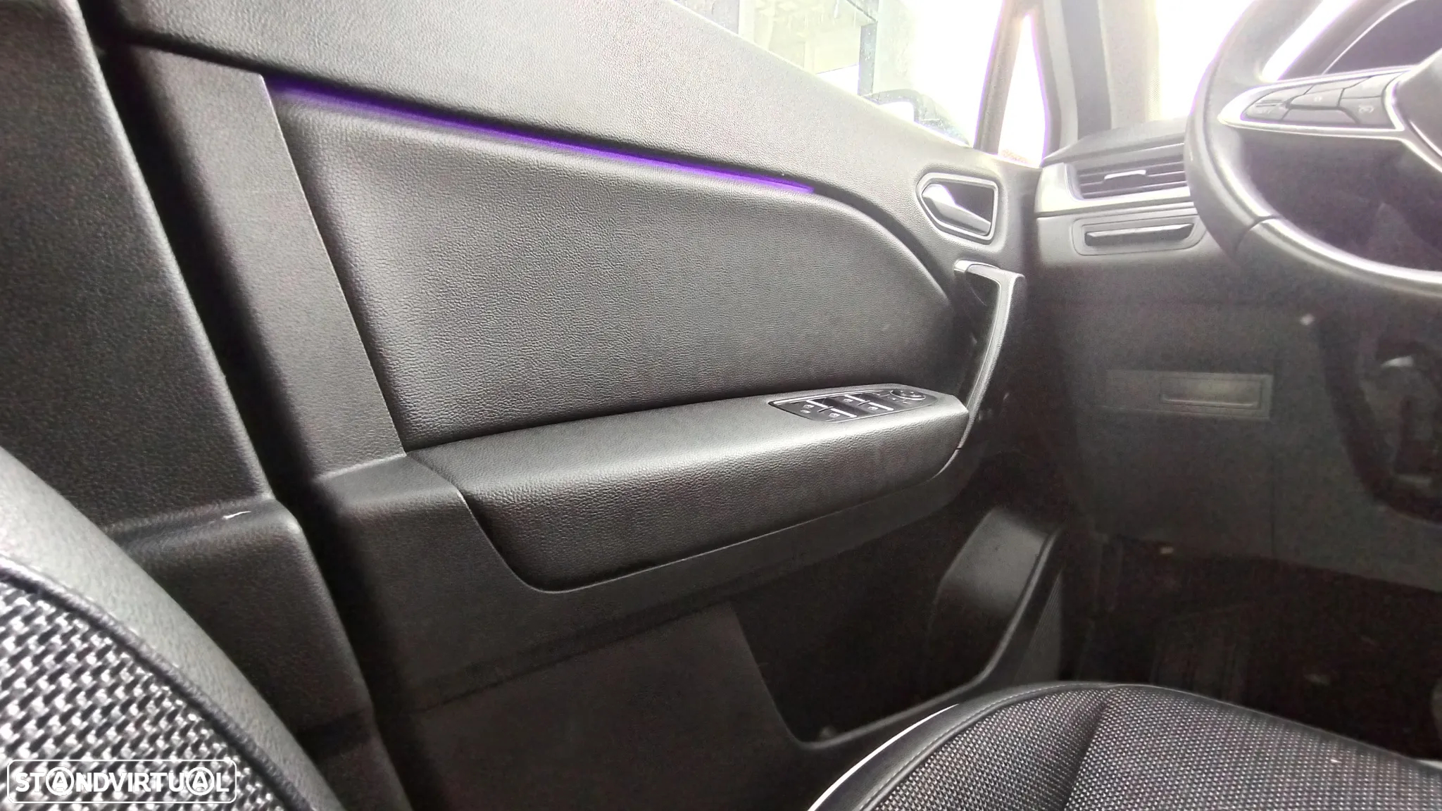 Renault Captur 1.6 E-Tech Plug-In Intens - 14