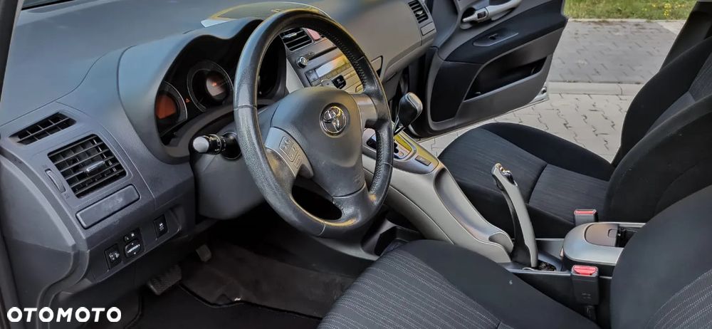 Toyota Auris 1.6 Dynamic MS - 7