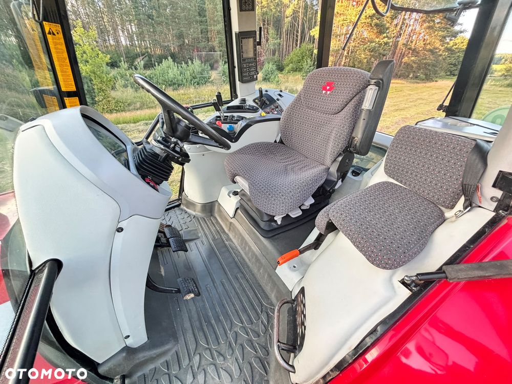 John Deere Massey ferguson - 5