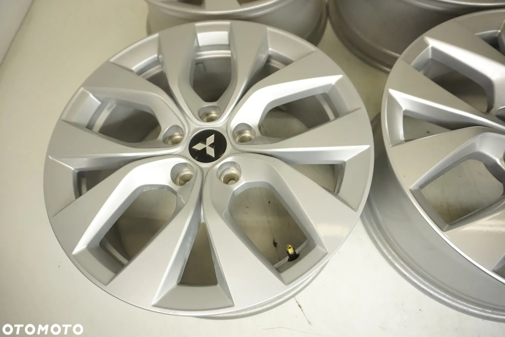 FELGI ALUMINIOWE 17 MITSUBISHI ASX NOWY MODEL ET35 - 4