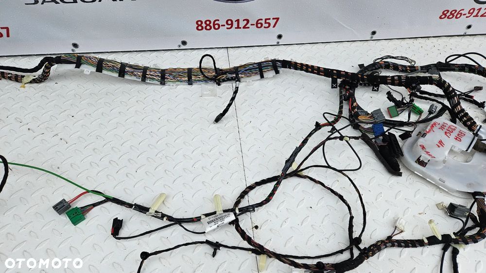 Jaguar XJ 351 Instalacja lewa komory bagażnika Wiązka tył lewy Przewody wzmacniacza Telewizorów  AW93-18C951-FG - 6